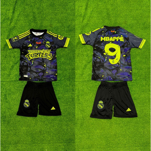 8329 Детски футболен комплект REAL MADRID NINJA TURTLES MBAPPE 9